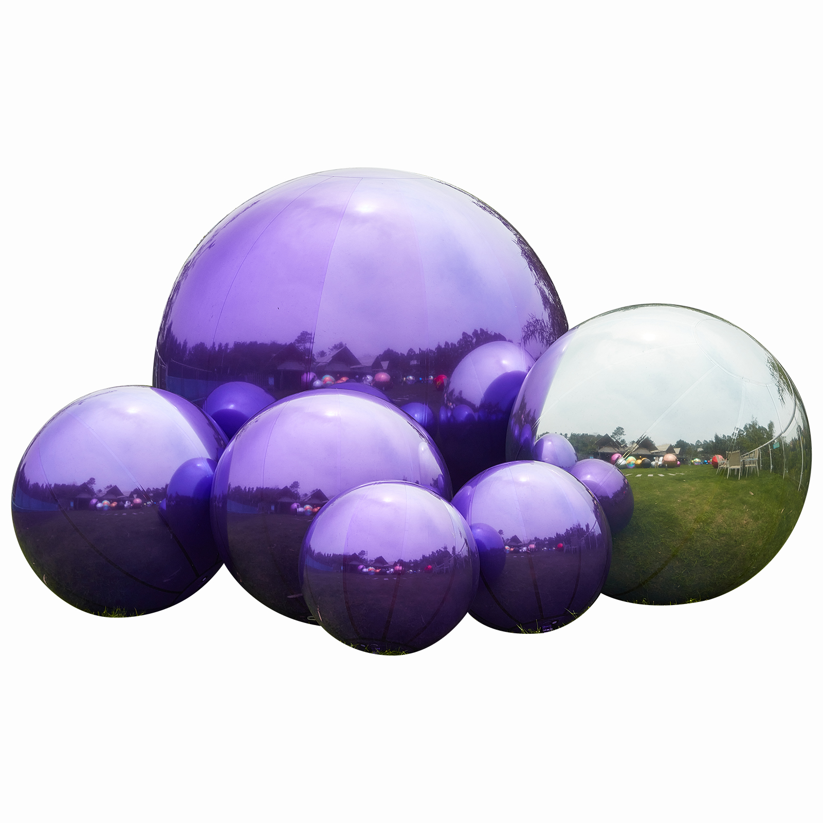 At a grand party, the combination of purple and silver inflatable mirror balls and big shiny balls can become the focus big shiny balls