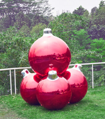 inflatable Christmas balls