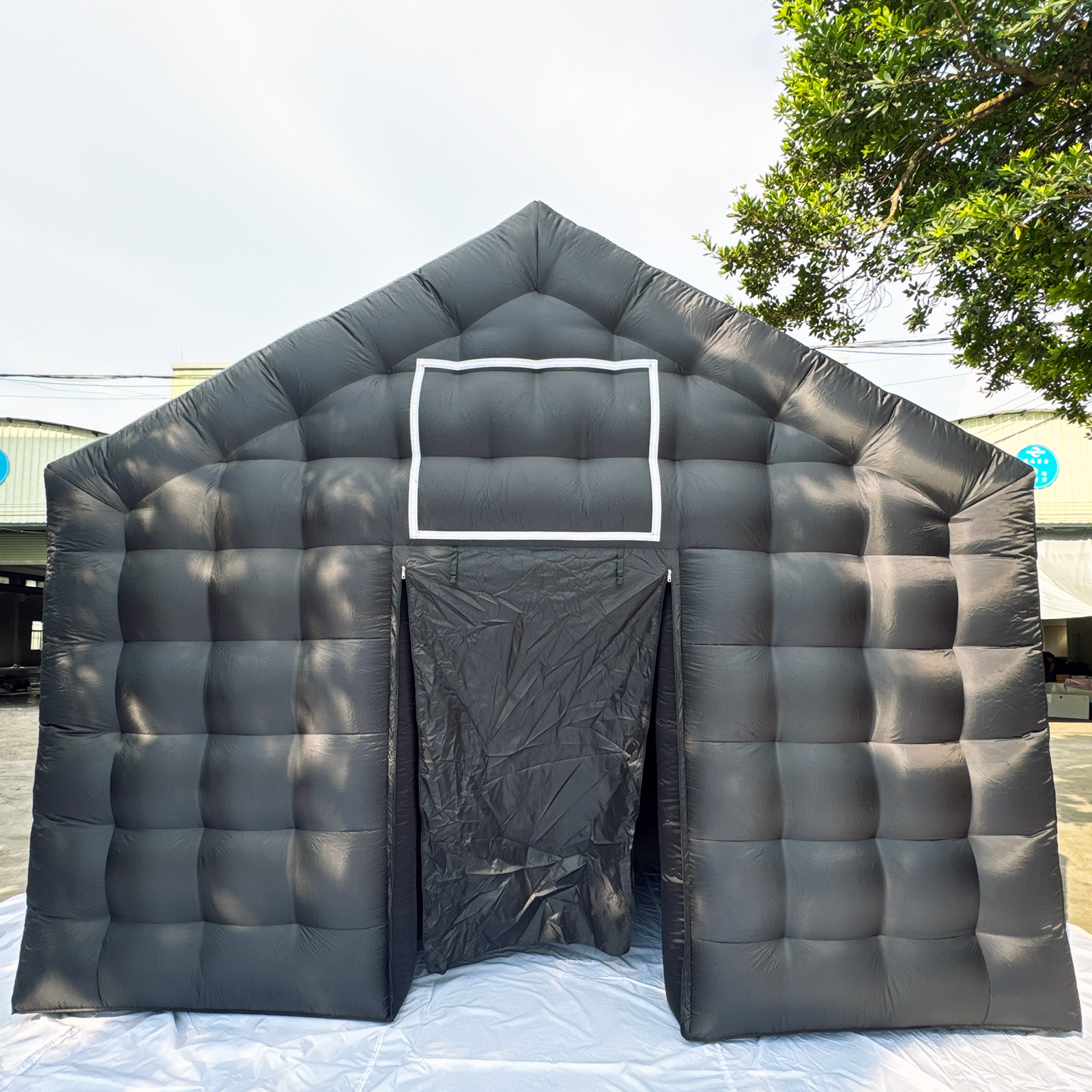 Inflatable disco tents are versatile and can be used in many different types of events and gatherings Inflatable nightclub tent, inflatable disco tent, inflatable portable club tent. Black cube shape. For nightclub events, parties, exhibitions, weddings and entertainment - 图片 3