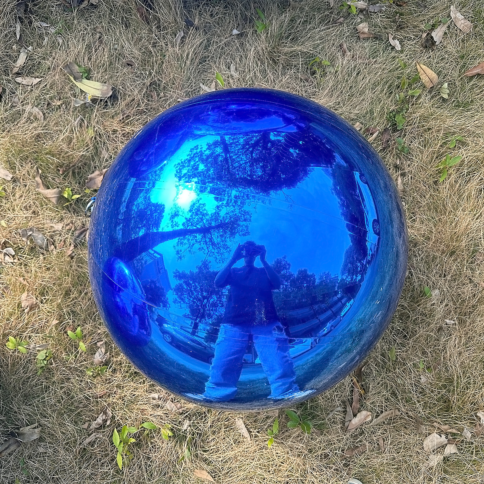 The gemstone blue inflatable mirror balls and big shiny balls, each of them is round and smooth, as if meticulously carved by fairies Sapphire Blue inflatable mirror ball,Sapphire Blue big shiny ball - 图片 5