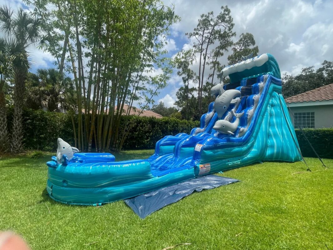 Custom inflatable manufacturers